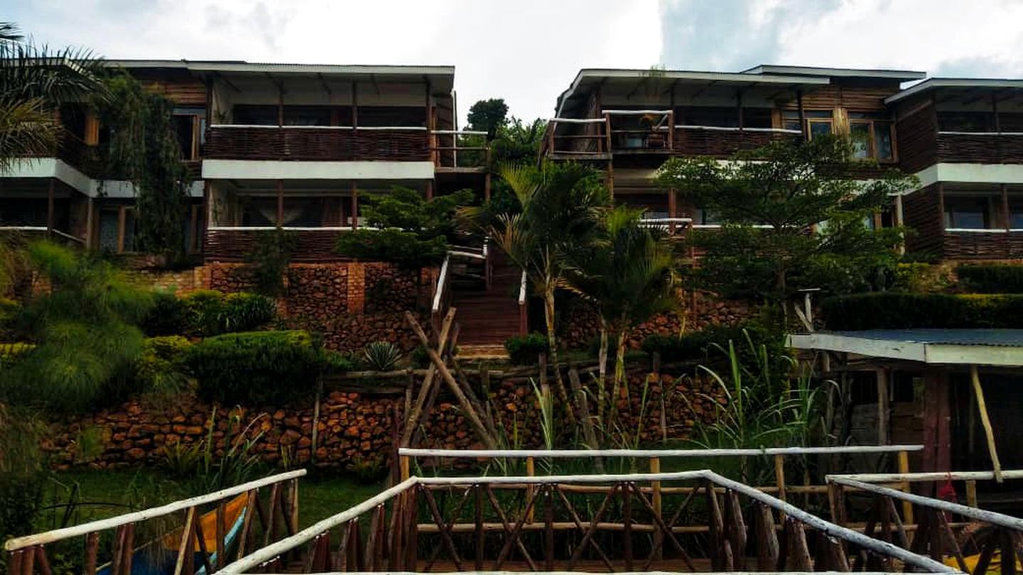 Glamping Accommodation with Stunning Waterfront Views on Lake Bunyonyi in Uganda