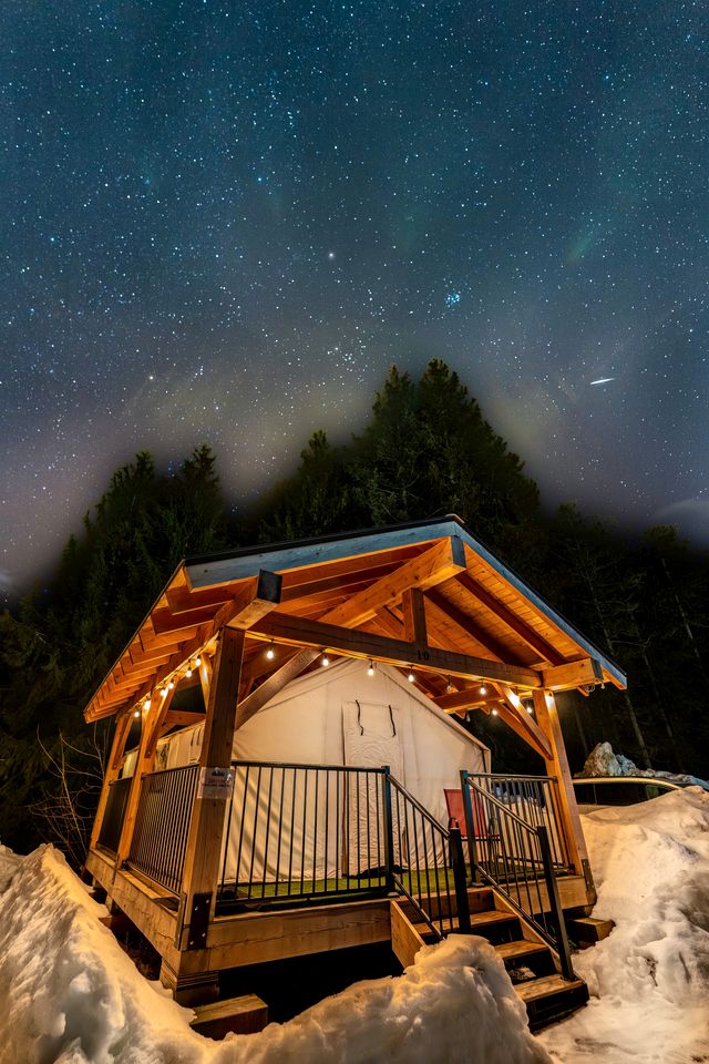 Stylish Glamping Tent with Hot Tub Access near Revelstoke Mountain Resort, British Columbia