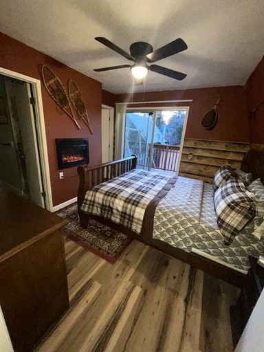 Cabins (United States of America, Big Bear City, California)