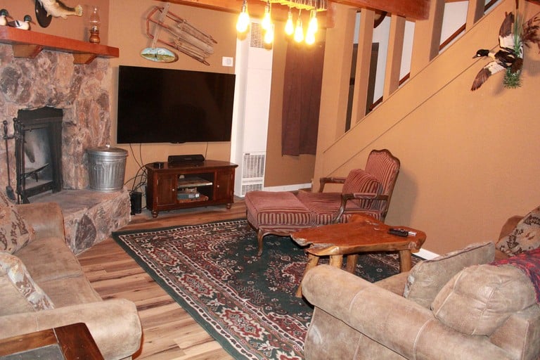 Cabins (United States of America, Big Bear City, California)