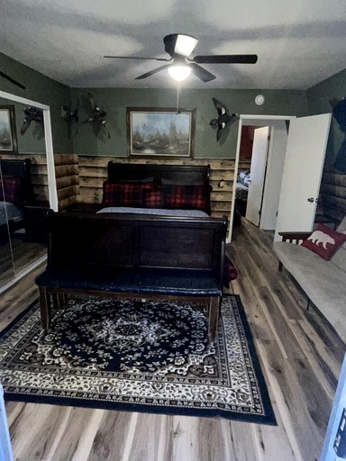 Cabins (United States of America, Big Bear City, California)