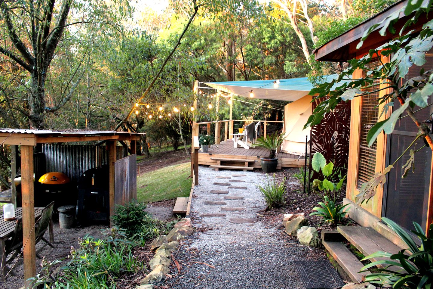 Romantic Luxury Tent for a Couples Getaway 90 Minutes from Melbourne