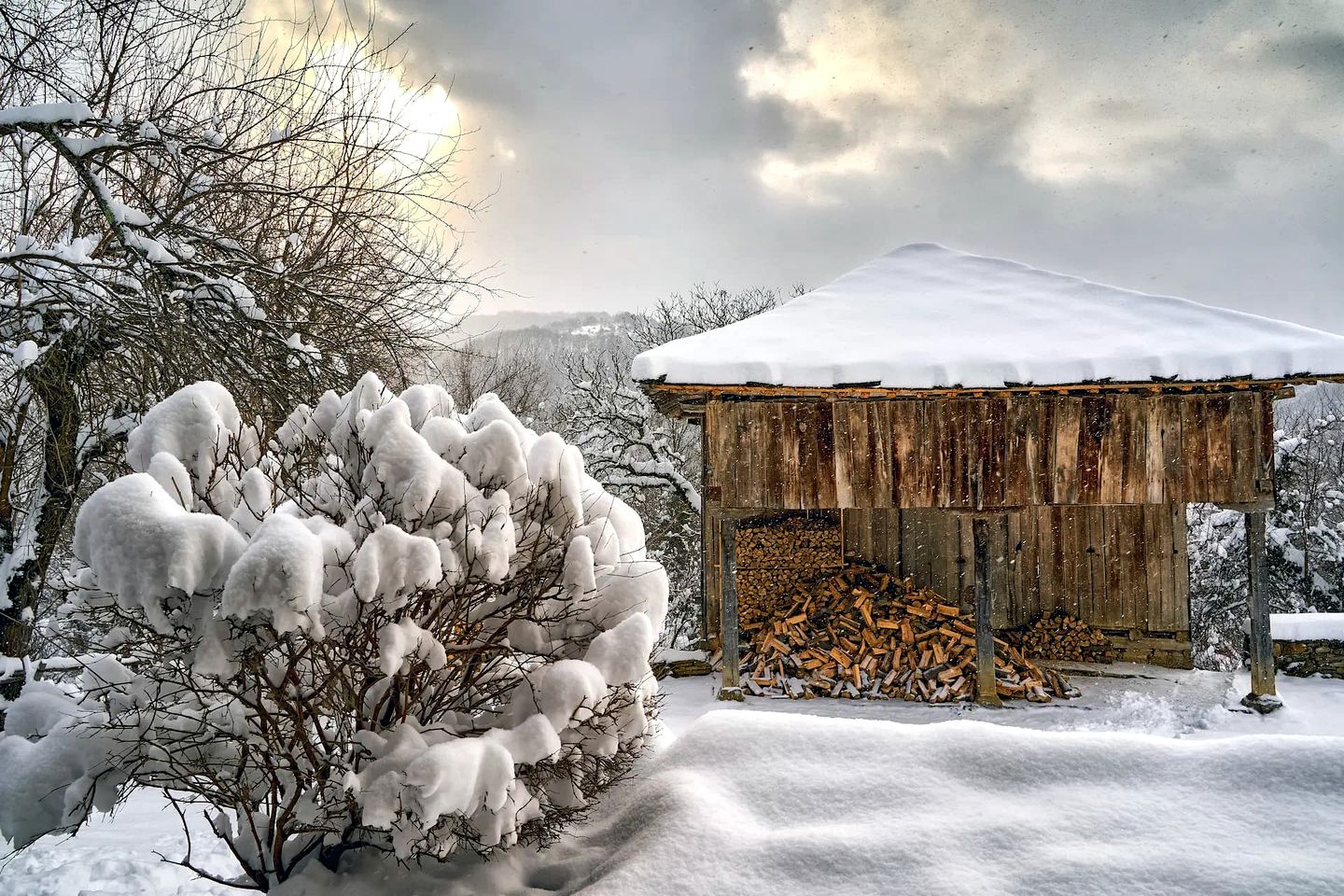 Incredible Cabin Getaway with Indoor and Outdoor Fireplaces in Selishte, Bulgaria