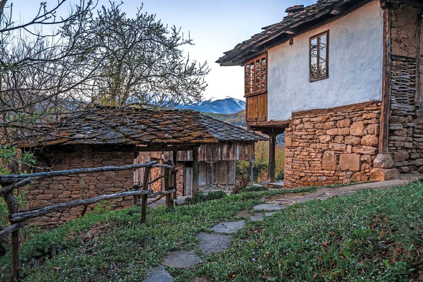 Incredible Cabin Getaway with Indoor and Outdoor Fireplaces in Selishte, Bulgaria