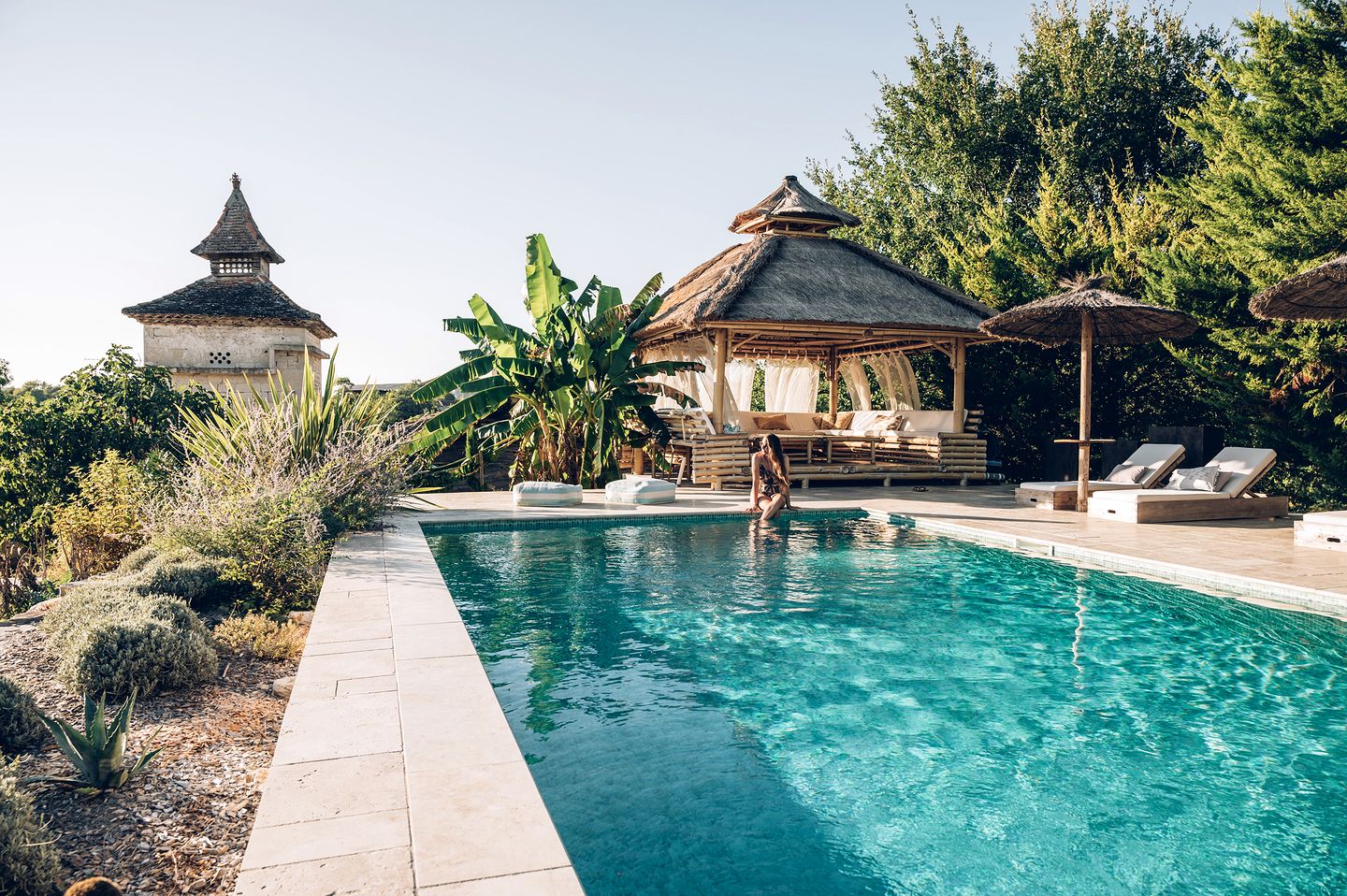 Stunning Tree House with a Hot Tub near Toulouse, France