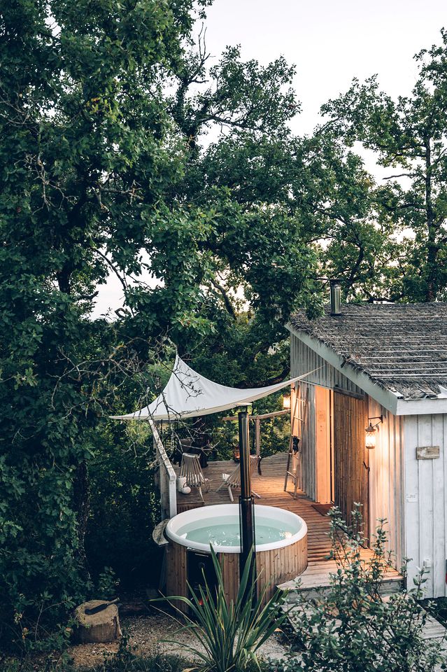 Stunning Tree House with a Hot Tub near Toulouse, France
