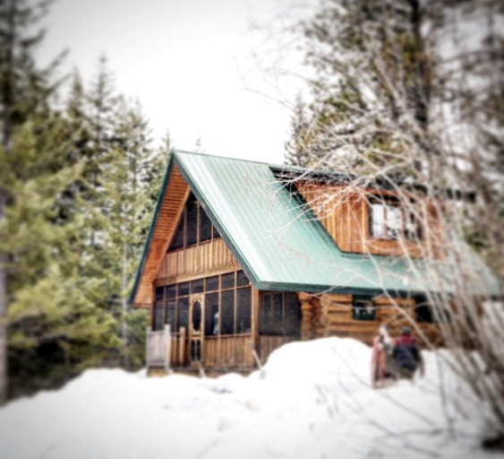 Cabins (Canada, Salmon Arm, British Columbia)