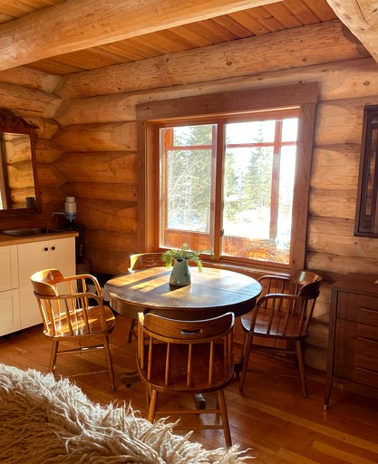 Cabins (Canada, Salmon Arm, British Columbia)