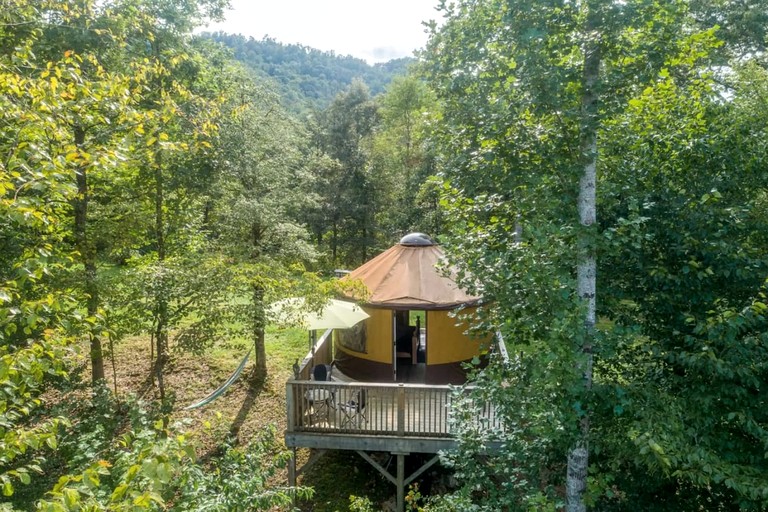 Yurts (United States of America, Cullowhee, North Carolina)