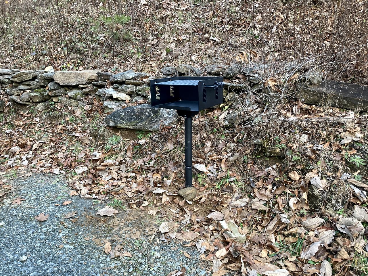 Rustic Cozy Cabin on the Little River in Sparta, North Carolina