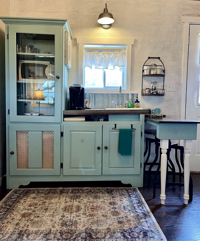 Charming Texas Hill Country Cottage near Austin for Romantic Getaways in Texas