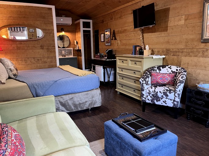 Cabins (United States of America, Dripping Springs, Texas)