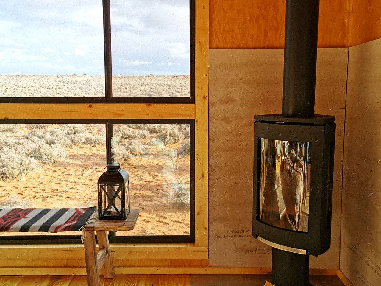 Modern Cubed Cabin Accommodation for a Getaway near the Grand Canyon, Arizona