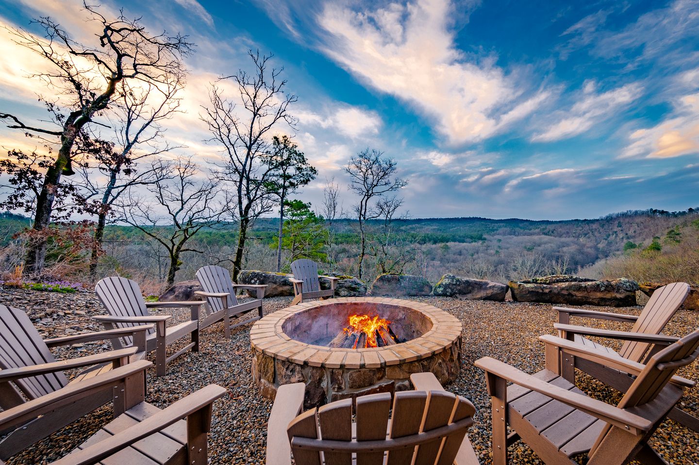 Fully-Equipped Cabin with Breathtaking Mountain Views in Broken Bow, Oklahoma
