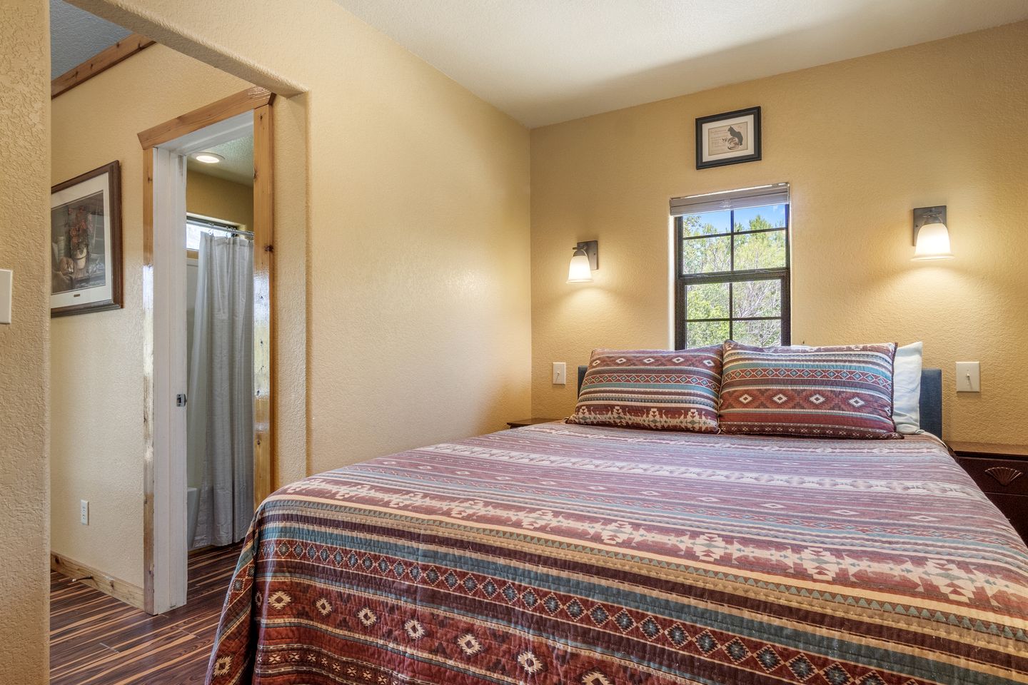 Fabulous Bandera Accommodation with a Hot Tub Ideal for Romantic Getaways near San Antonio