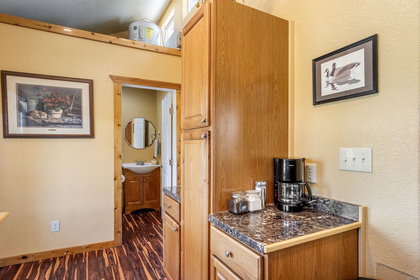 Fabulous Bandera Accommodation with a Hot Tub Ideal for Romantic Getaways near San Antonio
