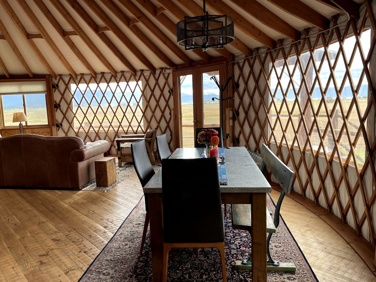 Luxury Flathead Lake Yurt Ideal for a Great Getaway in Montana