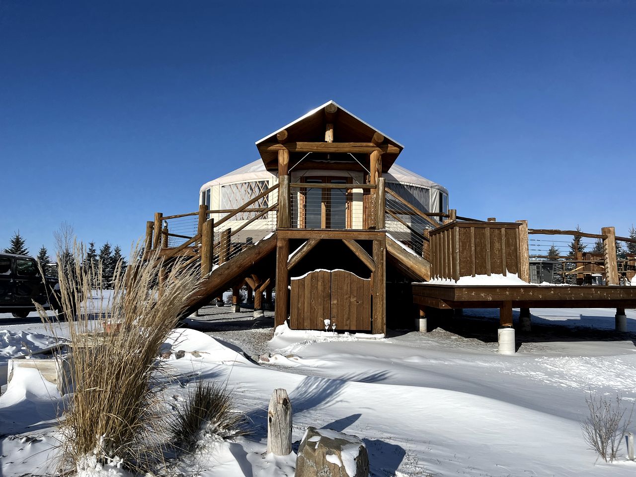Luxury Flathead Lake Yurt Ideal for a Great Getaway in Montana