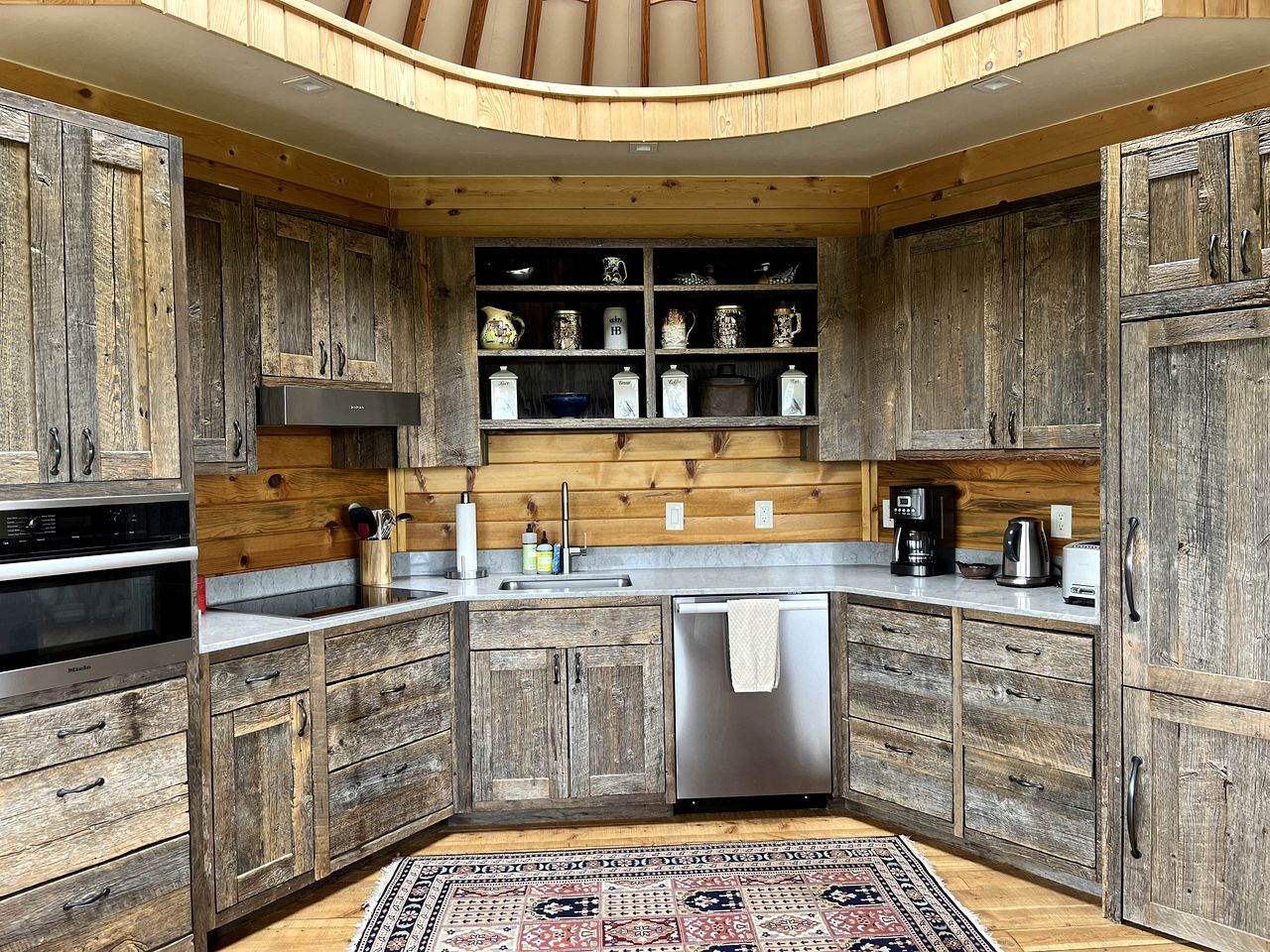 Luxury Flathead Lake Yurt Ideal for a Great Getaway in Montana