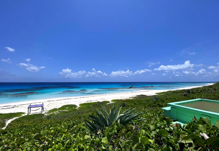 Beach Houses (Bahamas, Clarence Town, Long Island)