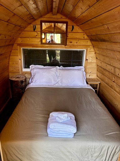 Cabins (Canada, Salmon Arm, British Columbia)