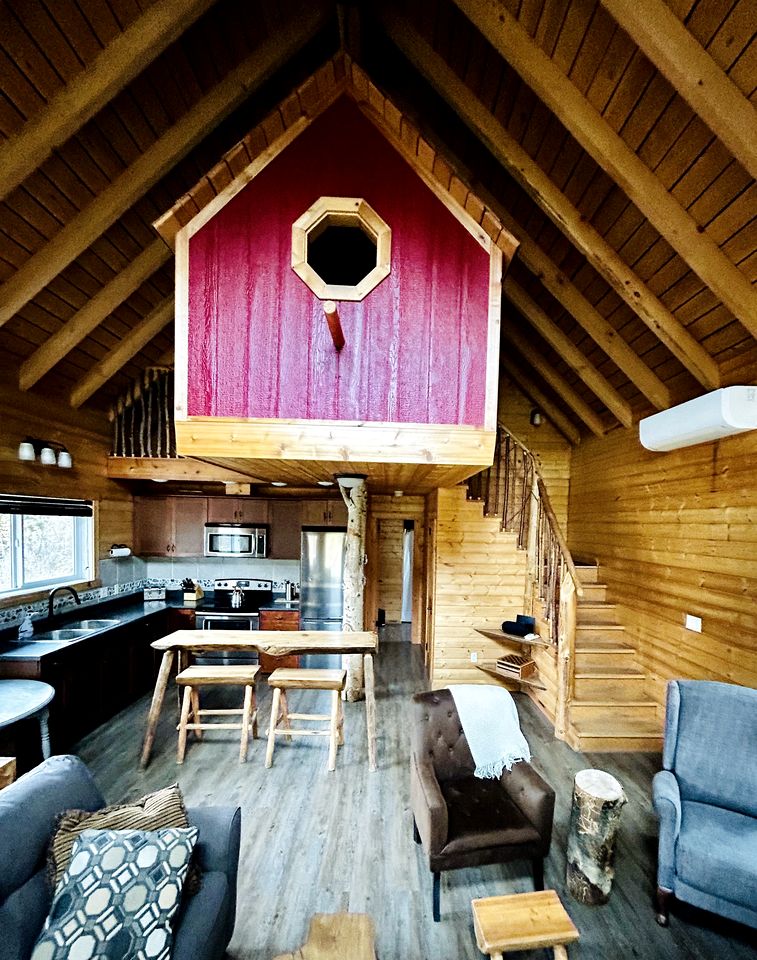 Cozy Salmon Arm Cabin Ideal for Glamping in British Columbia