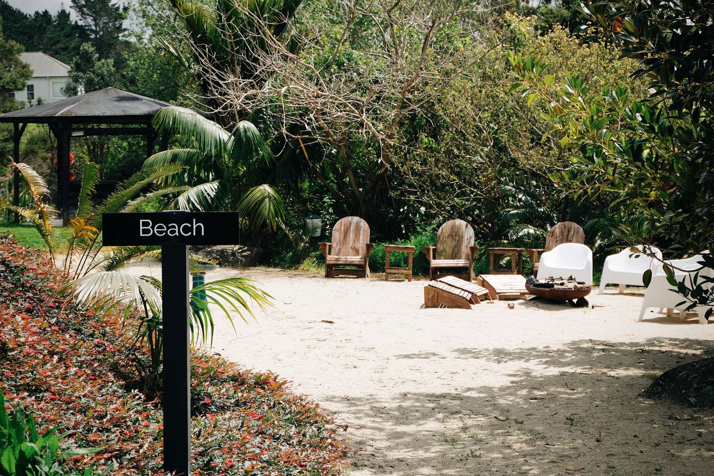 Deluxe Glamping Pod Rental for Amazing New Zealand Holidays on the Coast