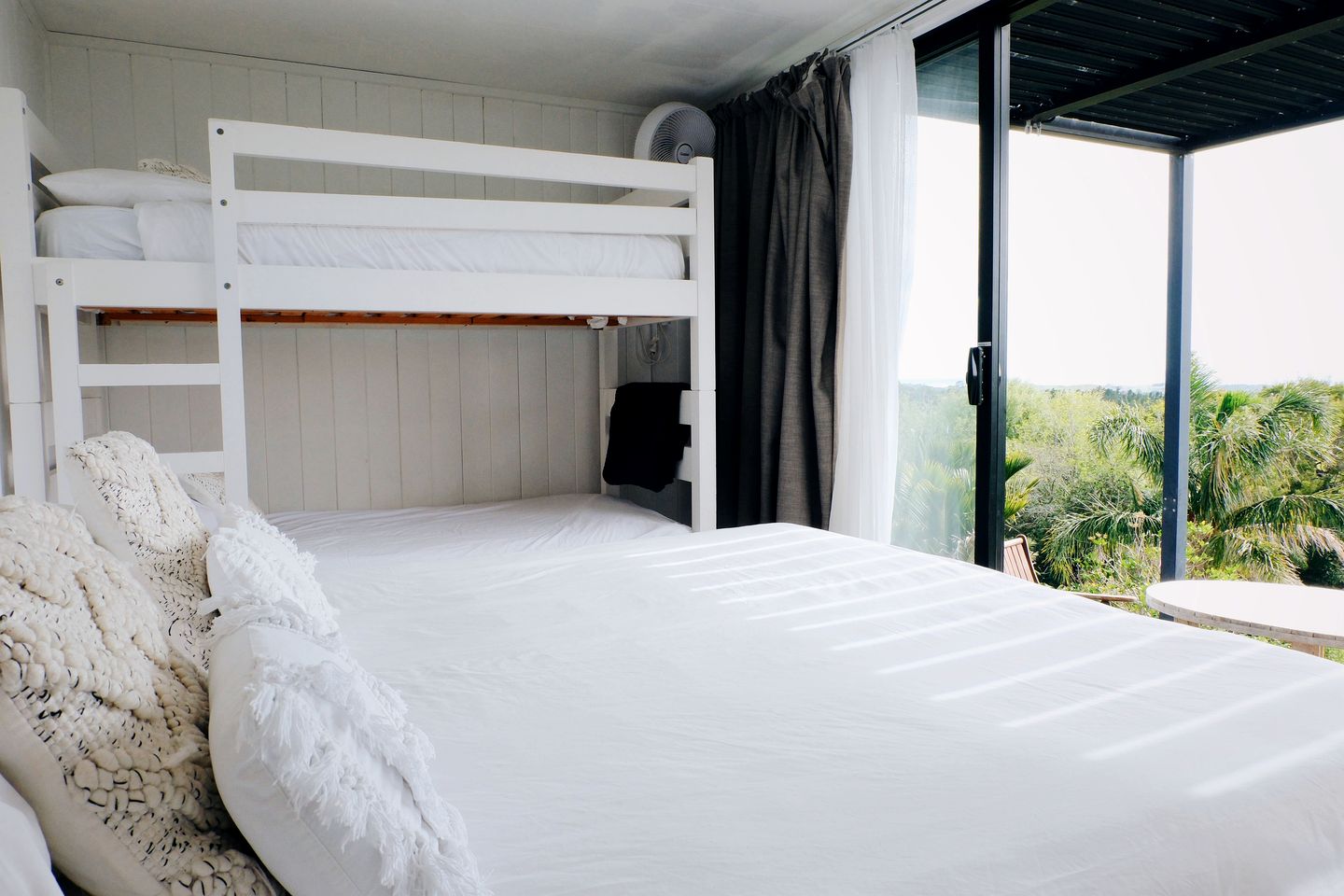 Deluxe Glamping Pod Rental for Amazing New Zealand Holidays on the Coast