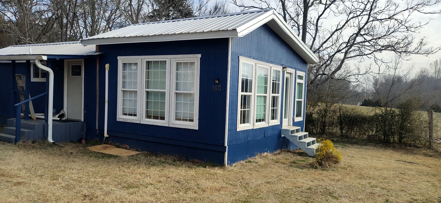 Cabins (United States of America, Sparta, Tennessee)