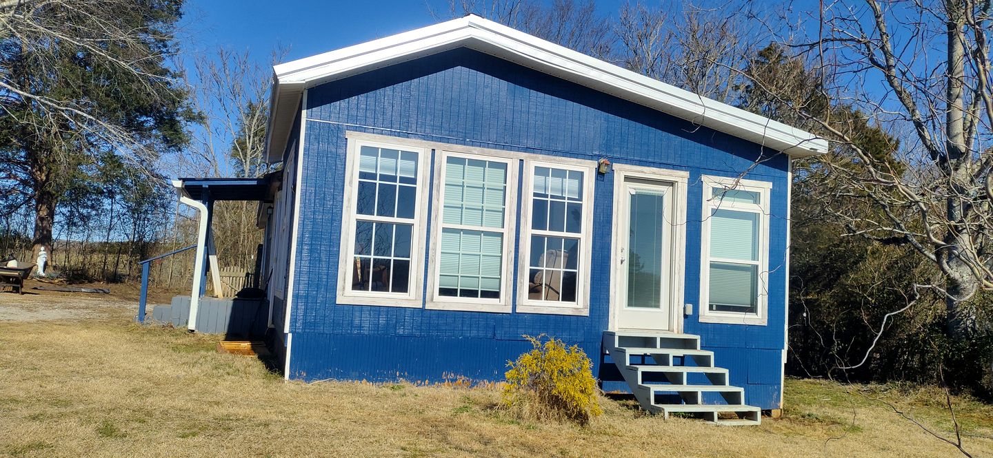Peaceful Sparta Accommodation on a Large Farm
