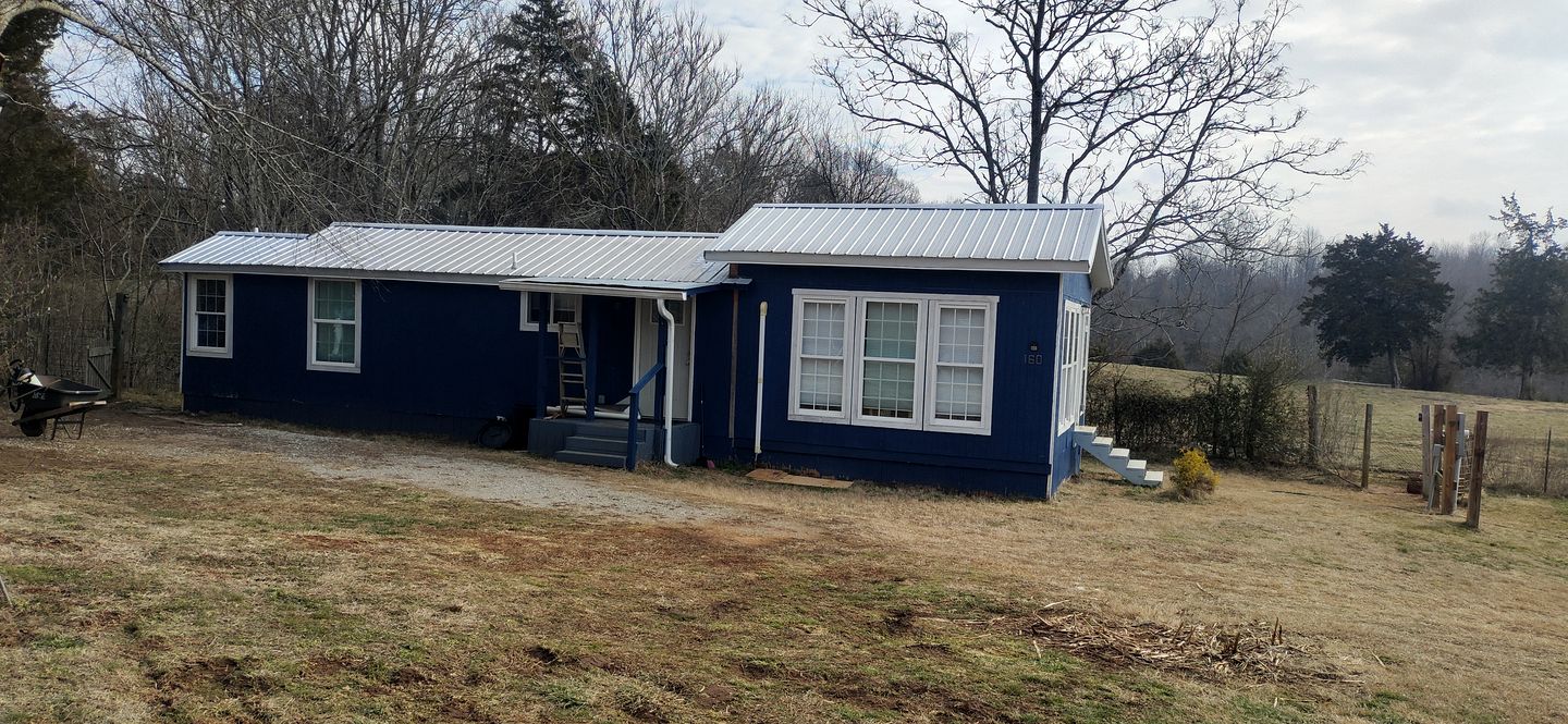 Peaceful Sparta Accommodation on a Large Farm