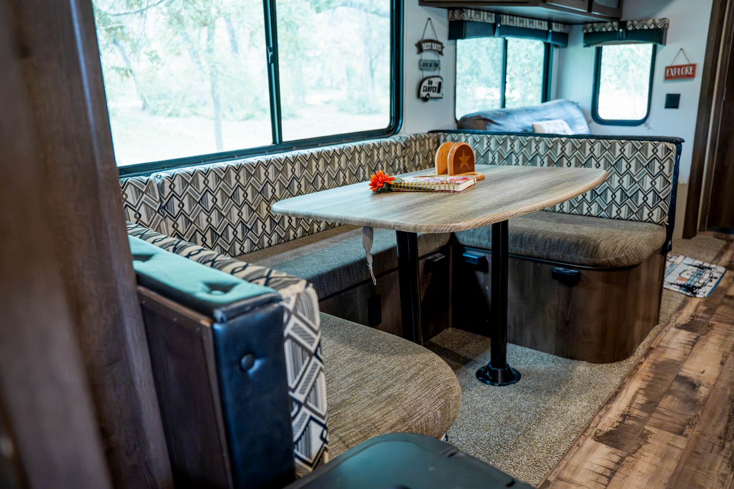 Texas Hill Country Glamping Caravan for a Nature Escape near Hamilton Creek