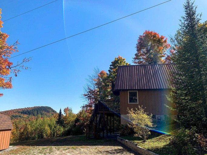 Cabins (United States of America, Bakers Mills, New York)