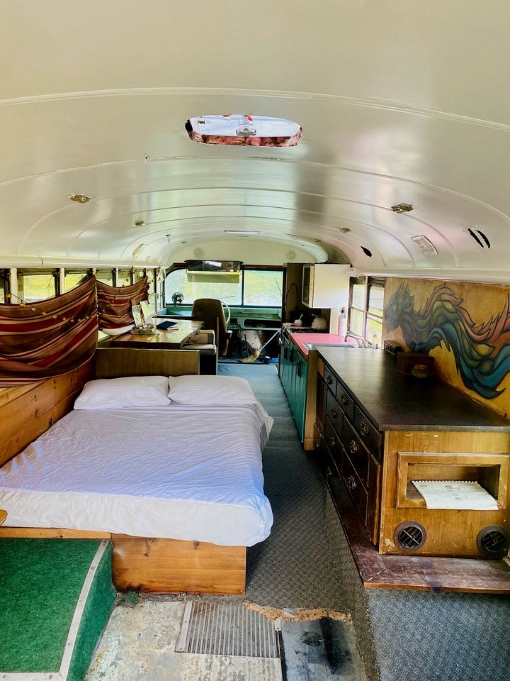 Fabulous 1962 Vintage Bus for White Mountain National Forest Getaways