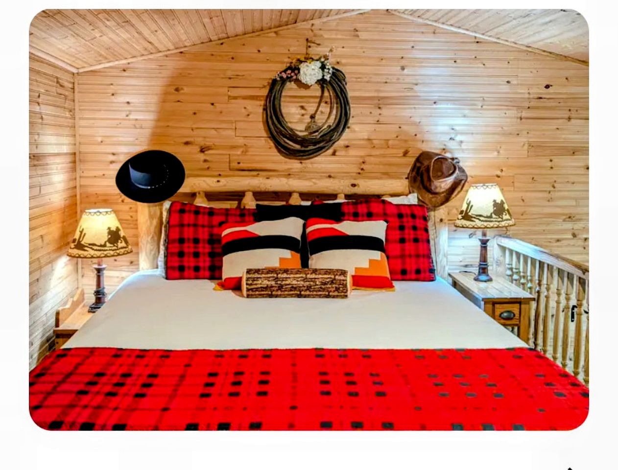 Tiny House Rental Perfect for Minnesota Glamping
