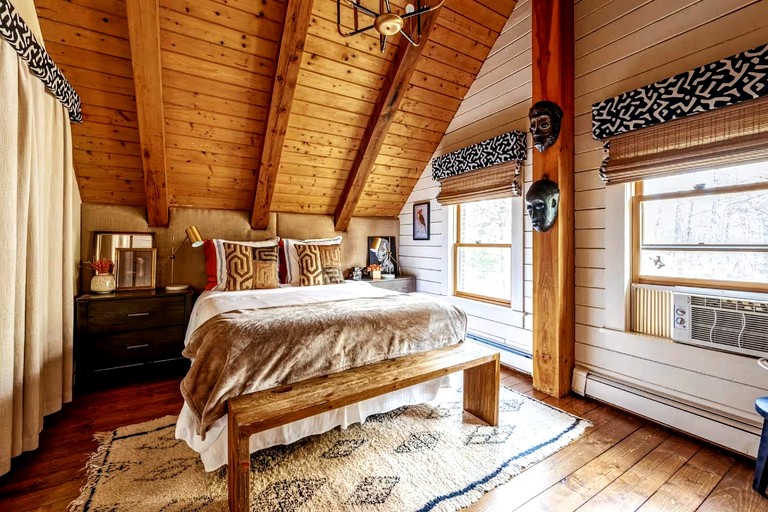 Cabins (United States of America, Stone Ridge, New York)