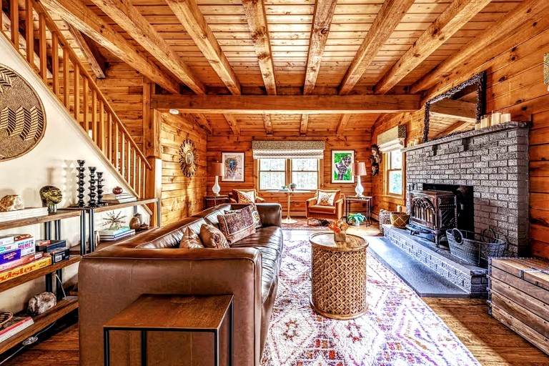 Cabins (United States of America, Stone Ridge, New York)