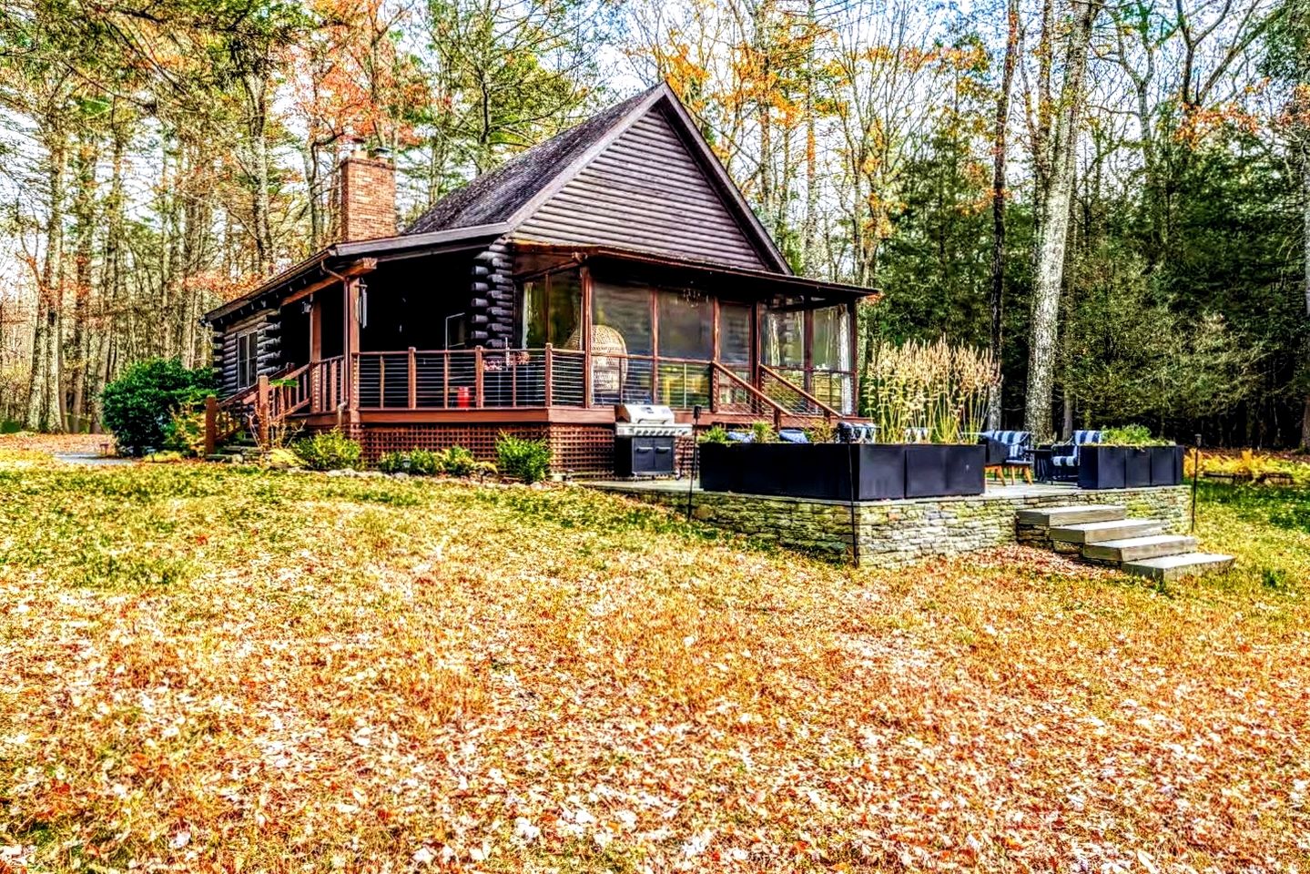 Modern, Cozy, Idyllic Log Cabin Secluded on 6 Serene Acres, Stone Ridge, New York