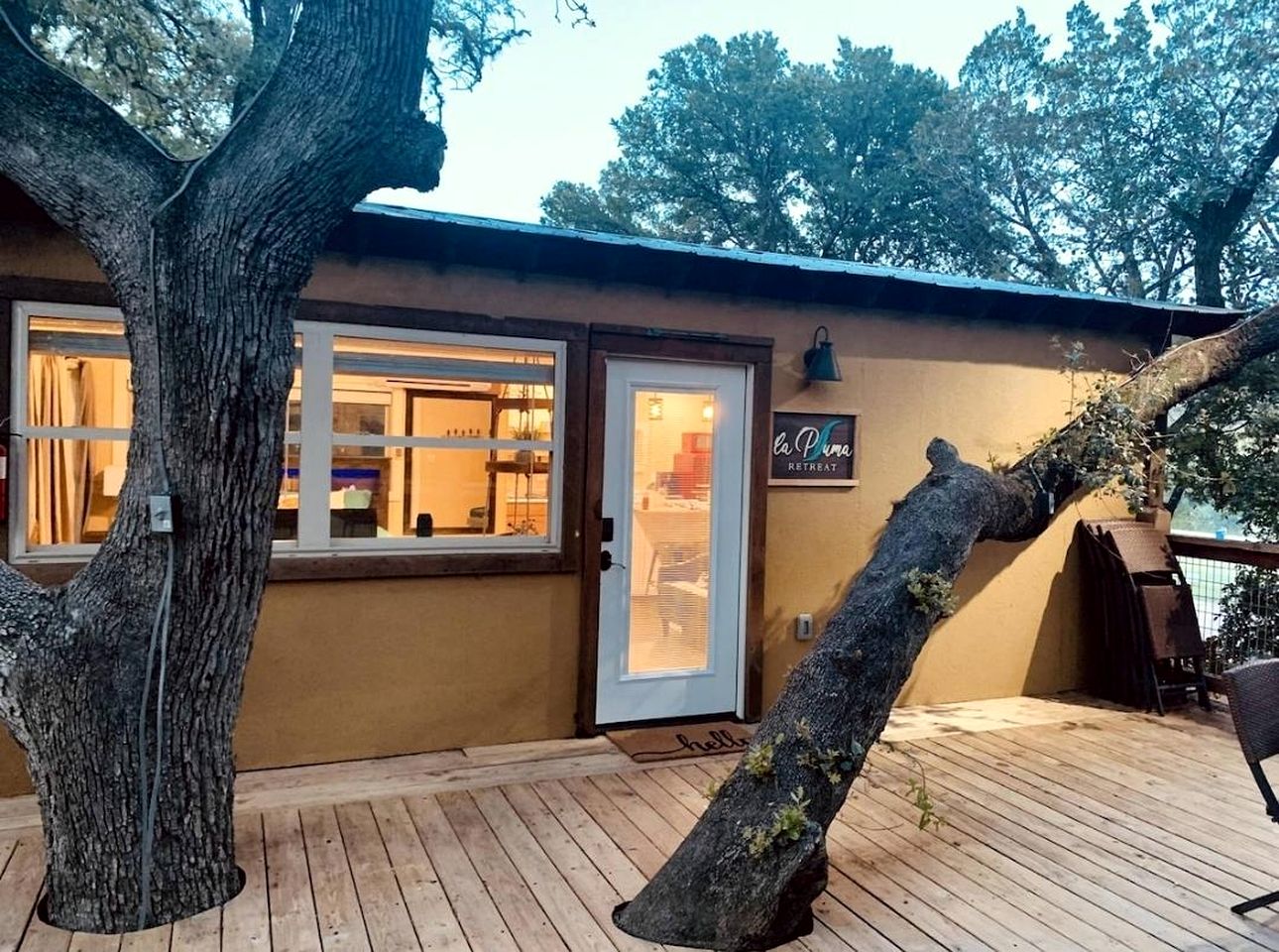 Adorable Cabin Rental Ideal for a Romantic Getaway with Guadalupe River Access in Texas!