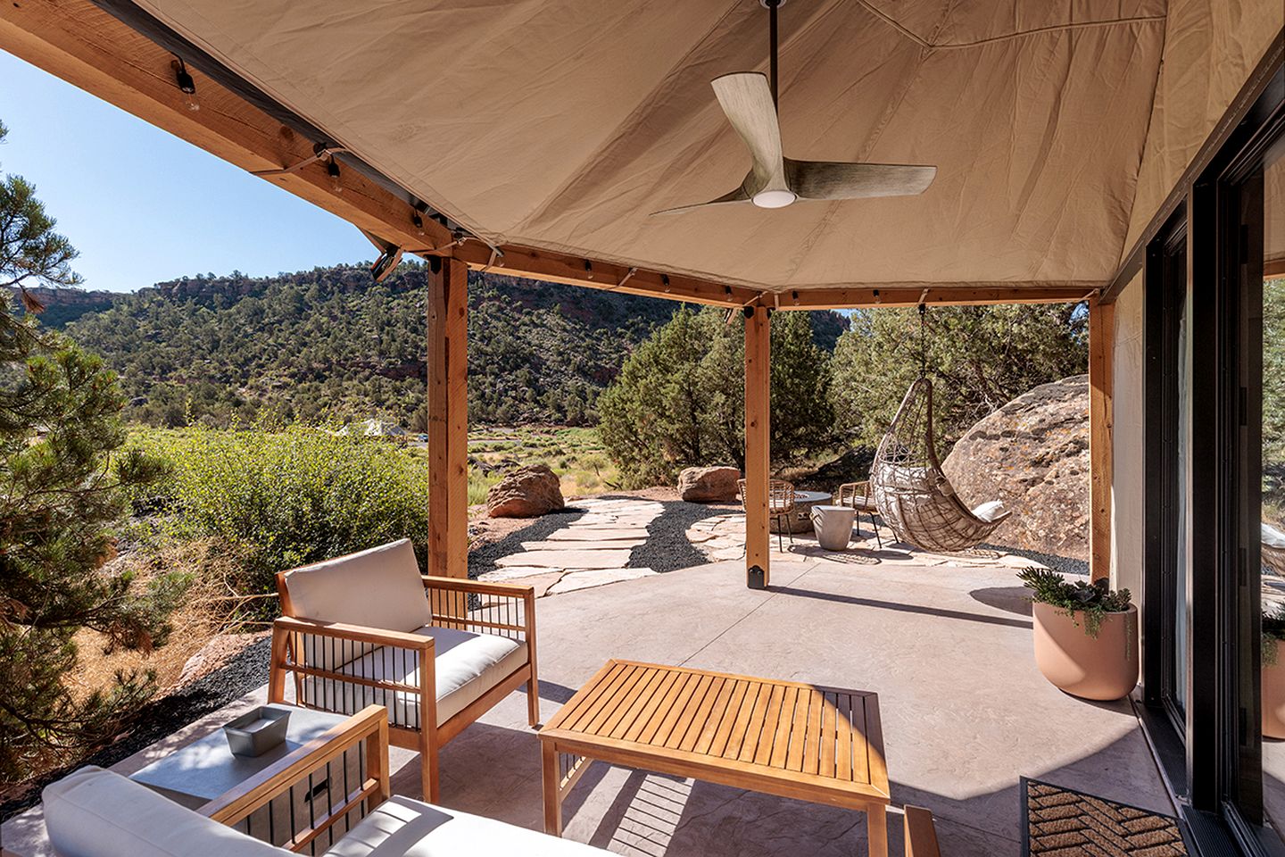 Desert Rose Luxury Camp Near Zion Park