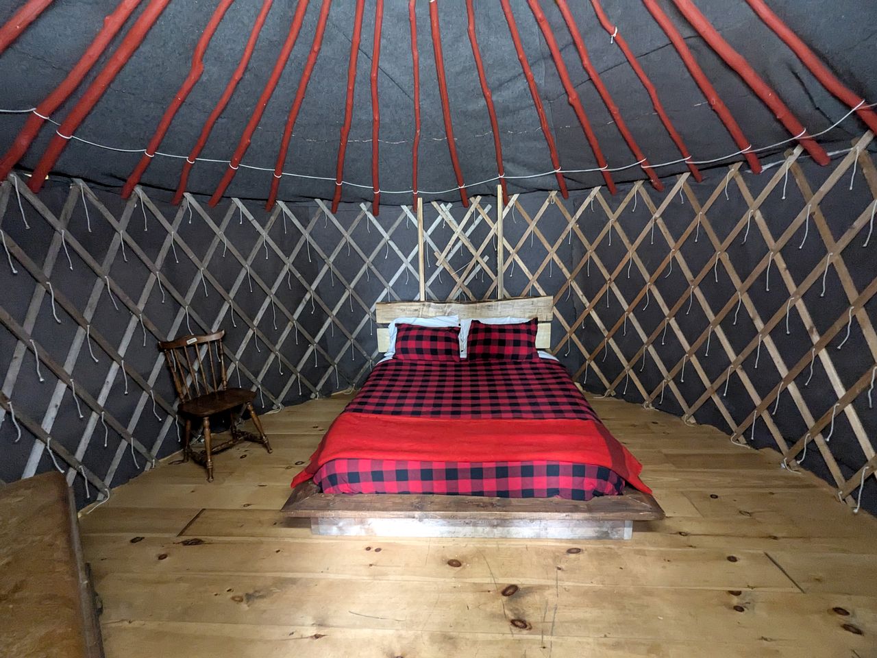 Impressive Yurt with Wood-Burning Stove Ideal for Camping near North Bay