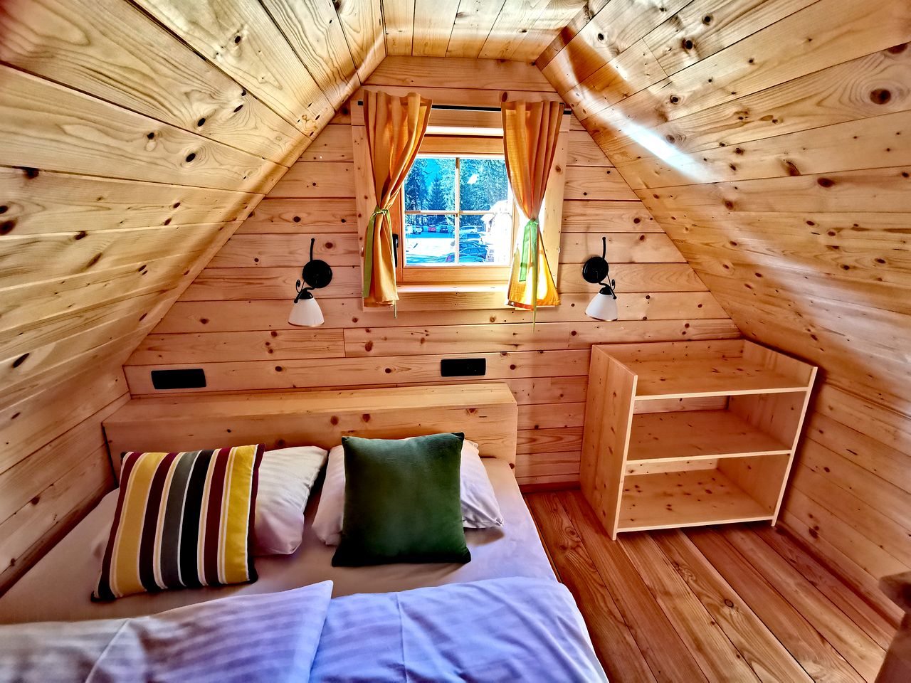 Gorgeous Cottage Rentals for Ribno Glamping, Slovenia