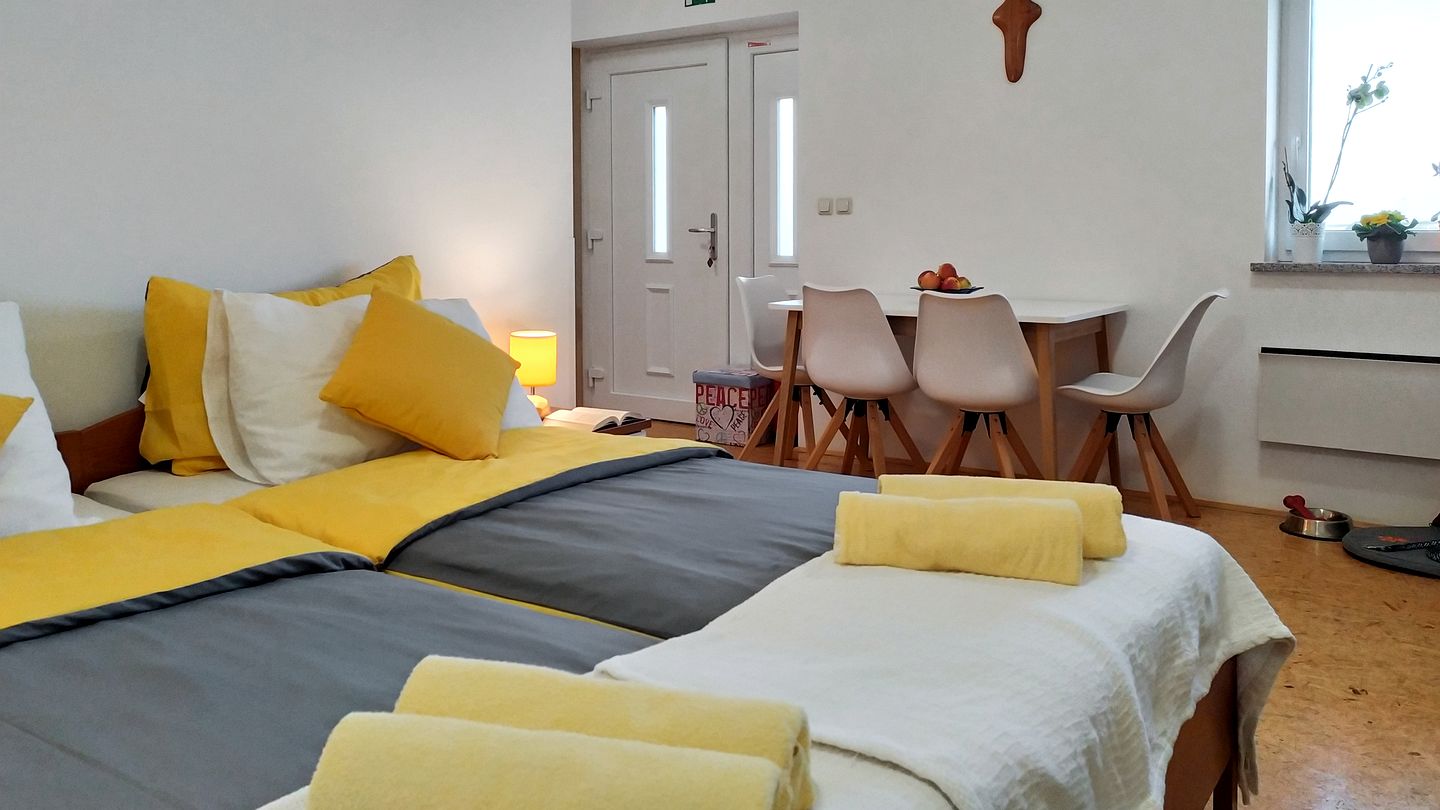 Rural Cottage Rental Ideal for Glamping in Slovenia