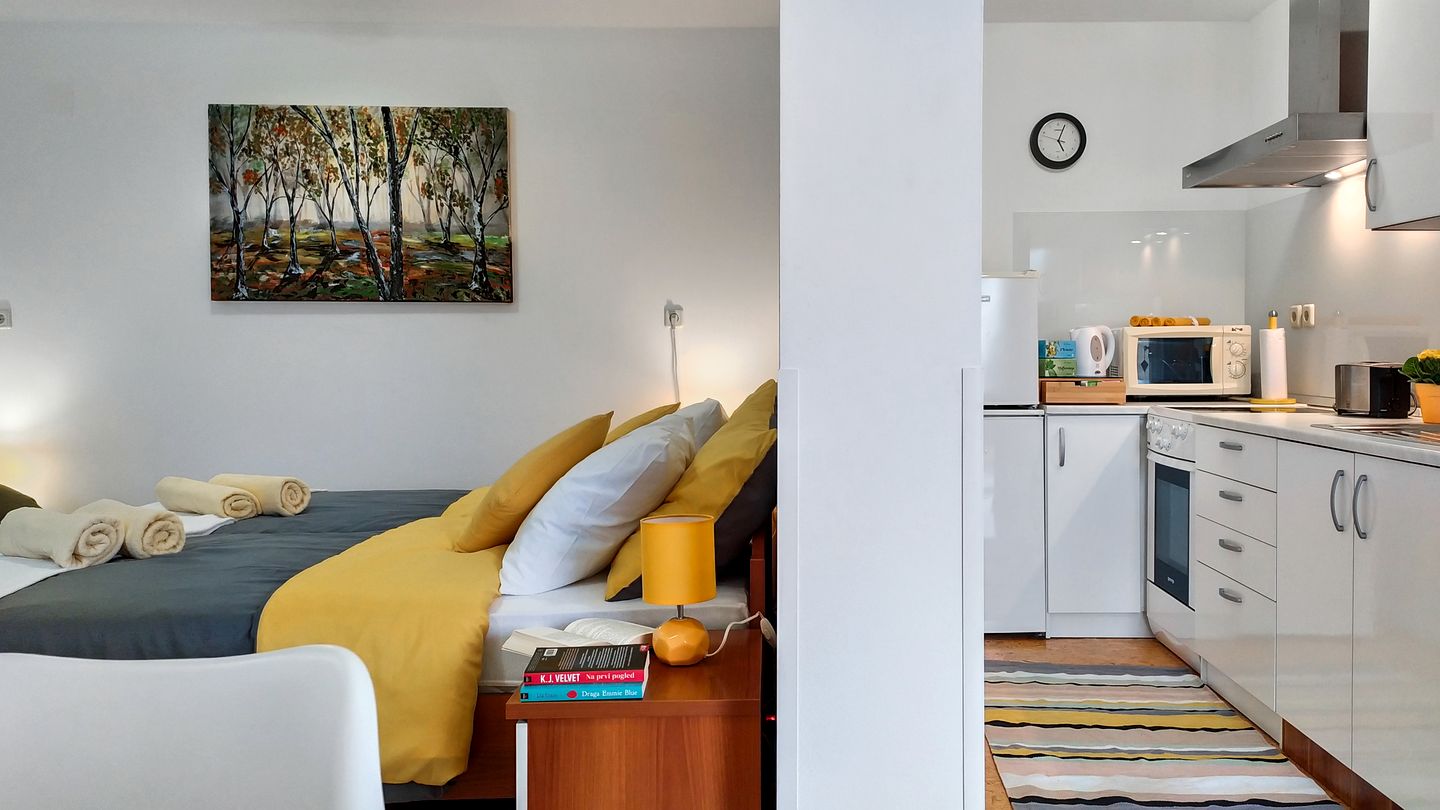 Rural Cottage Rental Ideal for Glamping in Slovenia