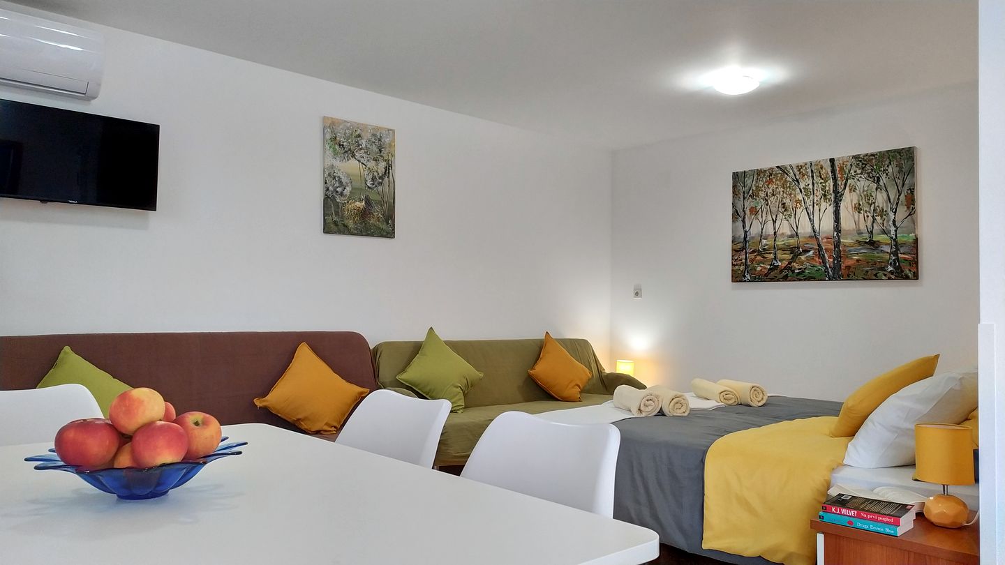 Rural Cottage Rental Ideal for Glamping in Slovenia