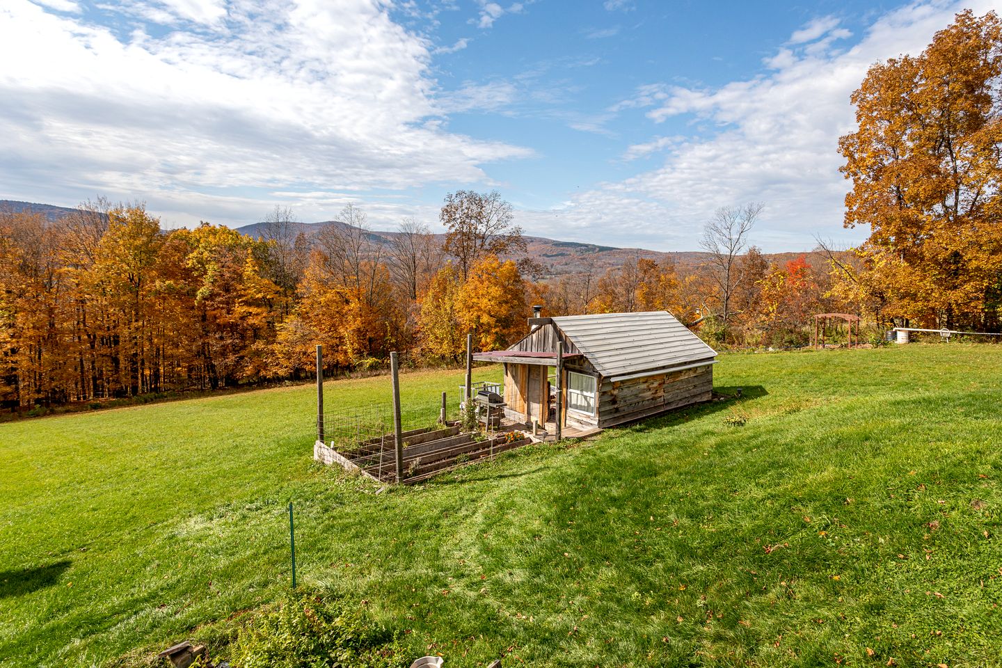 Cozy Barn Rental for an Exciting Weekend Getaway from New York