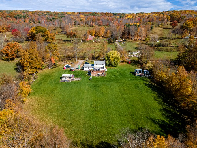Barns (United States of America, Preston Hollow, New York)