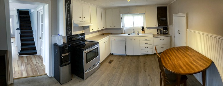 Cottages (Canada, West Arichat, Nova Scotia)