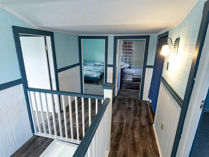 Cottages (Canada, West Arichat, Nova Scotia)