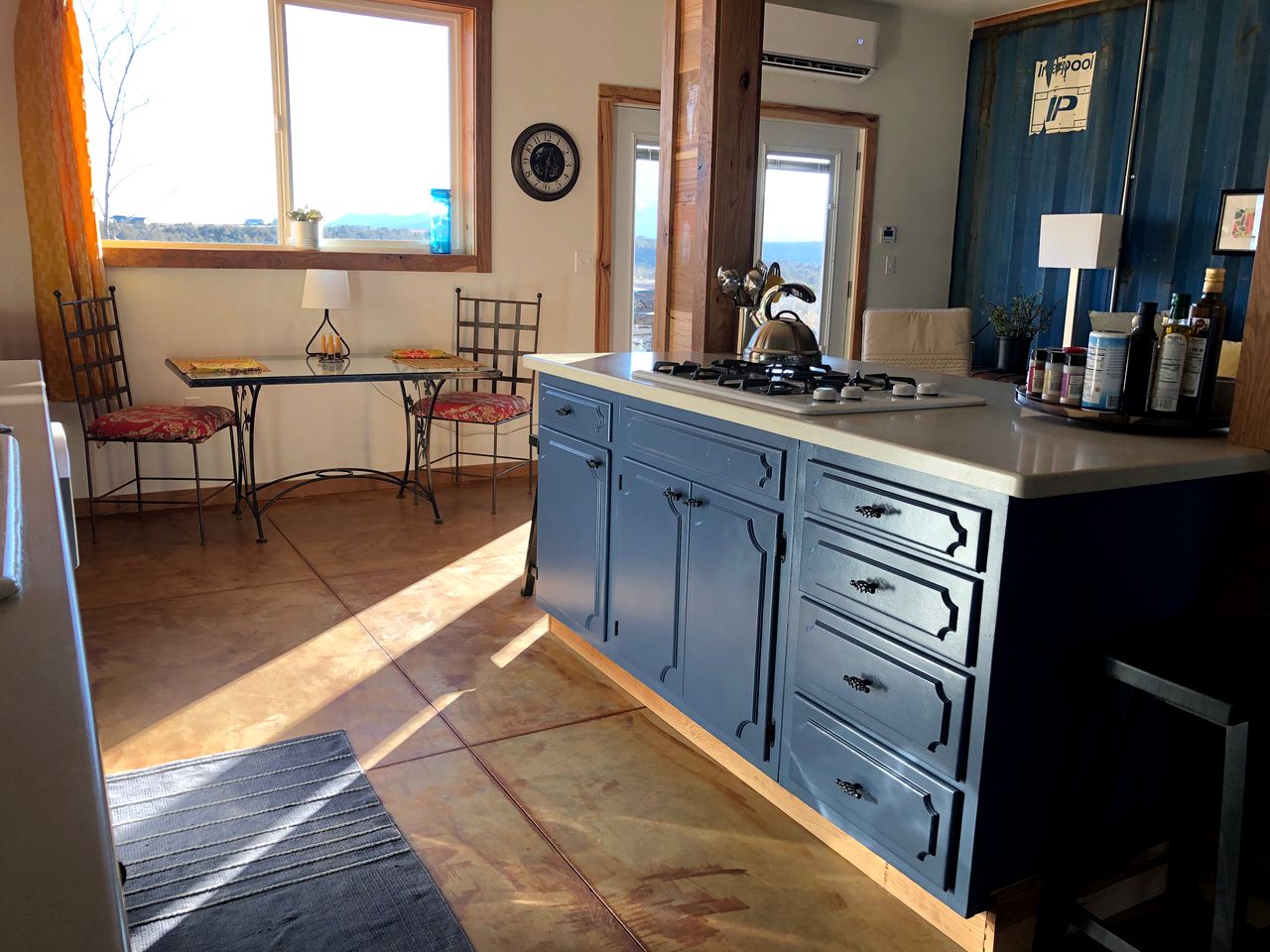 Modern Cabin Rental for Glamping in Colorado